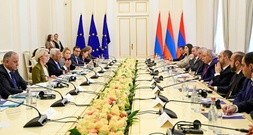 Blumen aus Eriwan: EU kündigt Finanzhilfe und Importerleichterungen für Armenien an
