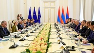 Blumen aus Eriwan: EU kündigt Finanzhilfe und Importerleichterungen für Armenien an