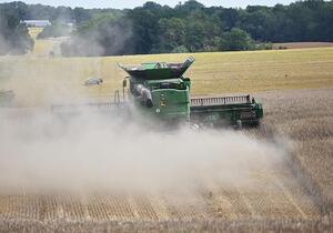 Bayer warnt vor Ernteausfällen durch Hormus-Blockade