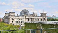 Familienunternehmer fordern Wegfall der Sommerpause