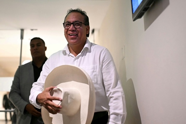 Bild vergr&ouml;&szlig;ern: Vor Präsidentenstichwahl in Peru: Richter ordnet Prozess gegen linken Kandidaten Sánchez an