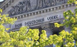 Bilger lehnt Streichung der Sommerpause ab