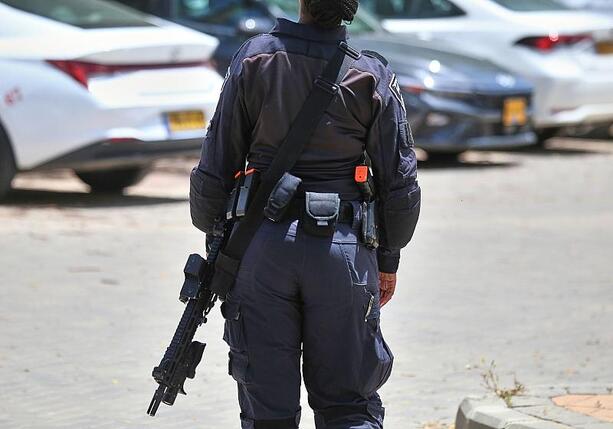 Bild vergr&ouml;&szlig;ern: Ein Toter und mehrere Verletzte bei Anschlag in Israel