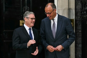 Britischer Premier Starmer empfängt Merz und Macron zu Ukraine-Gesprächen