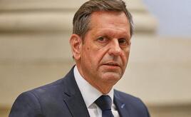 Lies fordert Fokus auf Wachstum von Regierung und Sozialpartnern