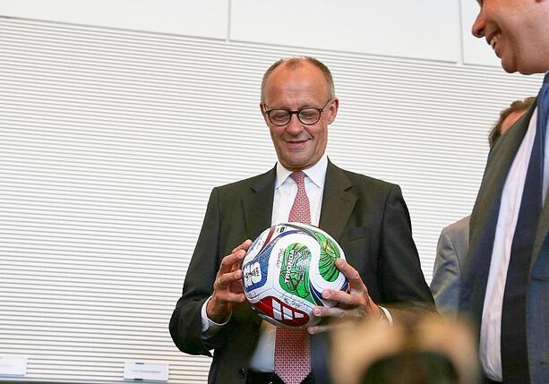 Bild vergr&ouml;&szlig;ern: Bundesregierung begrüßt deutsche WM-Bewerbung