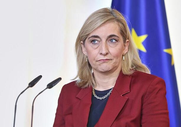 Bild vergr&ouml;&szlig;ern: Warken signalisiert Bereitschaft zu Änderungen an Kassenreform