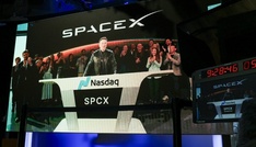 Rekord-Börsengang von SpaceX macht Musk zum ersten Billionär