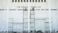 Richter hält an Beschluss fest: Trumps Name muss von Kennedy Center entfernt werden