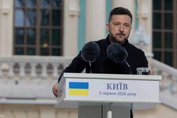 Bild vergr&ouml;&szlig;ern: Selenskyj will bei G7-Gipfel mit Trump über Ukraine-Krieg sprechen