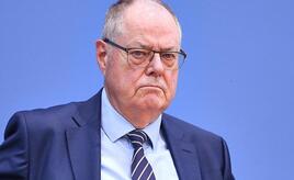 Steinbrück fordert Schuldenschnitt für Kommunen