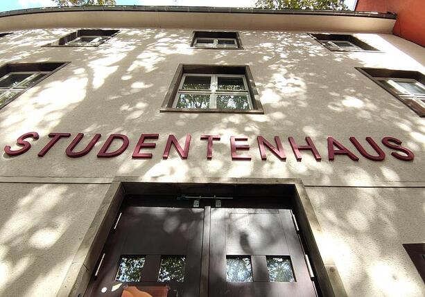 Bild vergr&ouml;&szlig;ern: Studierendenwerk fordert Ende des Bafög-Streits
