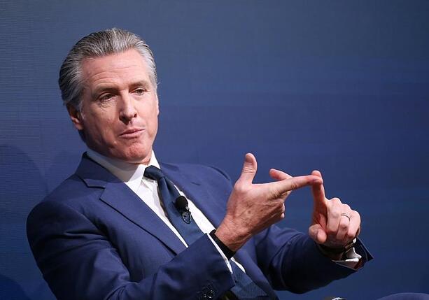Bild vergr&ouml;&szlig;ern: Newsom wirft Trump politisch motivierte Justiz-Ermittlungen vor