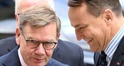 Außenminister Polens und Deutschlands fordern engere Verkehrsverbindungen