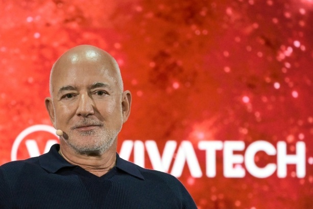 Bild vergr&ouml;&szlig;ern: Amazon-Gründer Bezos möchte umweltbelastende Industrien ins All schicken