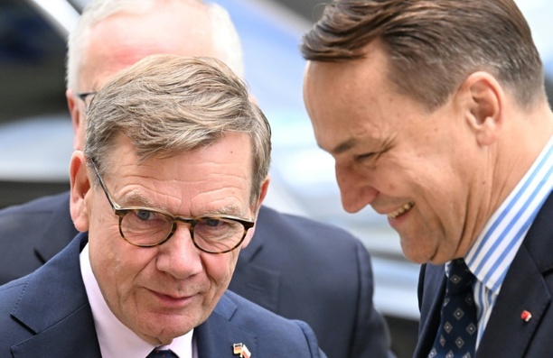 Bild vergr&ouml;&szlig;ern: Vertiefte Partnerschaft: Deutschland und Polen erneuern Verteidigungsabkommen