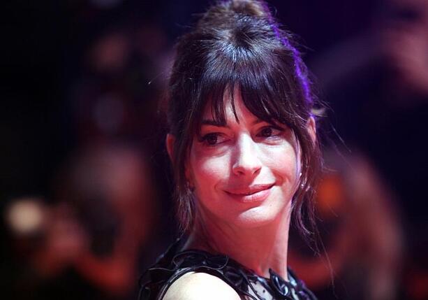 Bild vergr&ouml;&szlig;ern: Anne Hathaway warnt vor KI-Bewerbungen