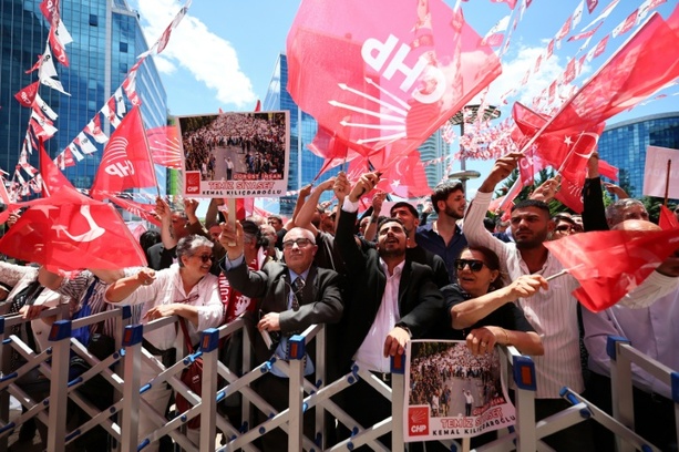 Bild vergr&ouml;&szlig;ern: Neue Verhaftungswelle gegen CHP-Vertreter in der Türkei