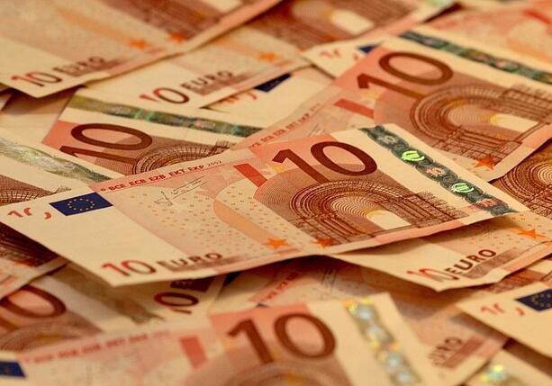 Bild vergr&ouml;&szlig;ern: BCG: Europäer halten 12 Billionen Euro als Bankeinlagen und Bargeld