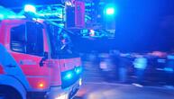 Güterzug fällt in München von Brücke