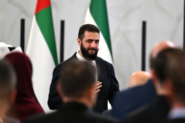 Bild vergr&ouml;&szlig;ern: Syriens Präsident al-Scharaa weist Trump-Vorschlag zu Intervention im Libanon zurück