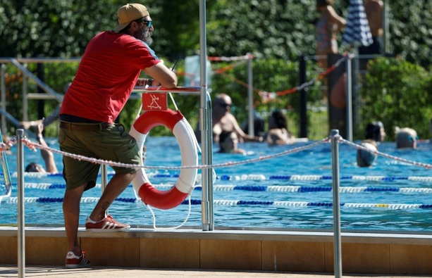 Bild vergr&ouml;&szlig;ern: Sanierungsstau: Milliardenbedarf für Sanierung von kommunalen Schwimmbädern