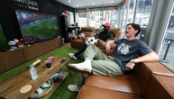 Traumjob für Fußball-Fans: 50.000 Dollar fürs Anschauen von jedem WM-Spiel