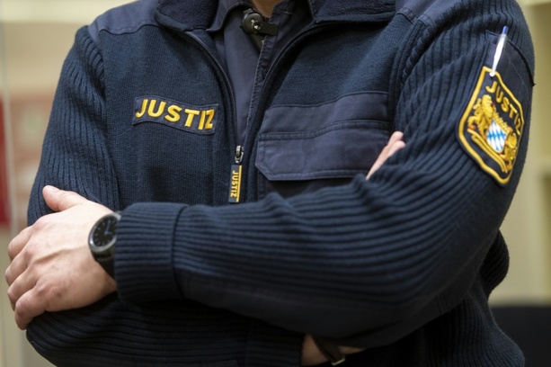 Bild vergr&ouml;&szlig;ern: Geldwäsche für nigerianische Mafia: Zwölf Angeklagte in München verurteilt