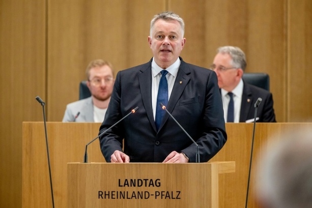 Bild vergr&ouml;&szlig;ern: Wer bestellt, bezahlt: Länder hoffen bei Treffen mit Merz auf Durchbruch