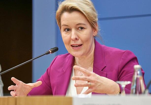 Bild vergr&ouml;&szlig;ern: Giffey wirft Merz fehlenden Stolz auf Deutschland vor