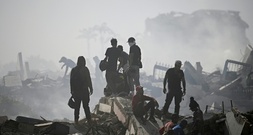 Fieberhafte Suche nach Verschütteten in Venezuela - Erste Helfer aus dem Ausland gelandet