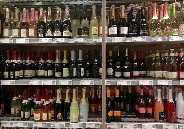Bild vergr&ouml;&szlig;ern: Klingbeil plant Erhöhung der Alkoholsteuer um 20 Prozent