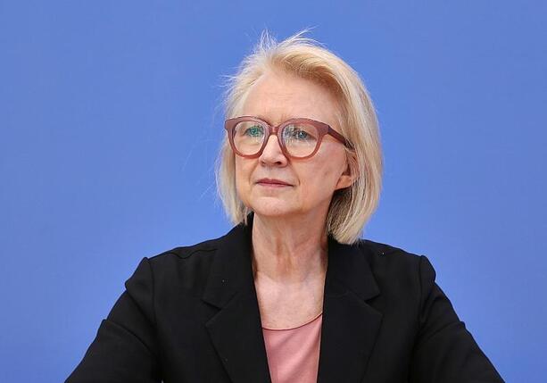 Bild vergr&ouml;&szlig;ern: Schnitzer warnt vor Fehlern bei Kapitalrente