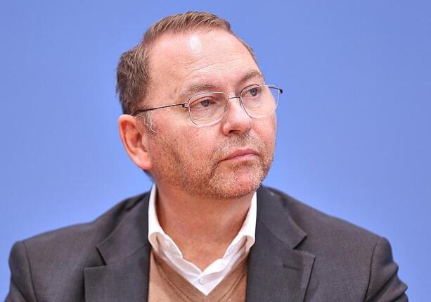 Bild vergr&ouml;&szlig;ern: Verdi droht mit Protesten gegen Kündigungsschutz-Lockerung