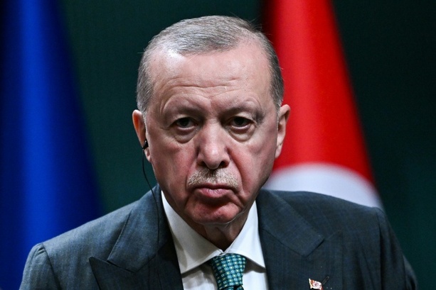 Bild vergr&ouml;&szlig;ern: Vor Nato-Gipfel: Erdogan fordert Einbindung der Türkei in europäische Verteidigungsstruktur