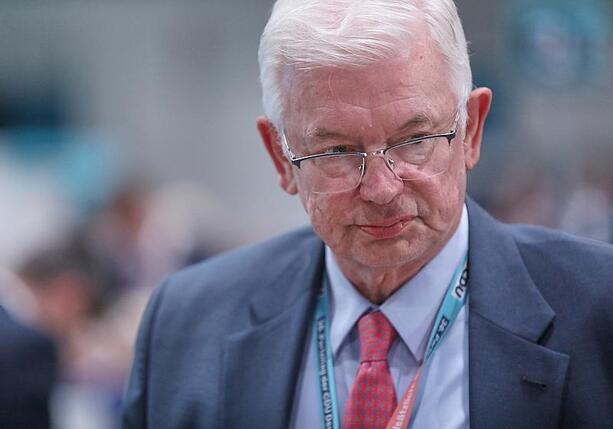 Bild vergr&ouml;&szlig;ern: Koch rät Union zu Kompromiss bei Reichensteuer
