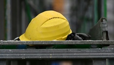 Tödlicher Unfall auf Baustelle in Hamburg: Arbeiter von Radlader erfasst