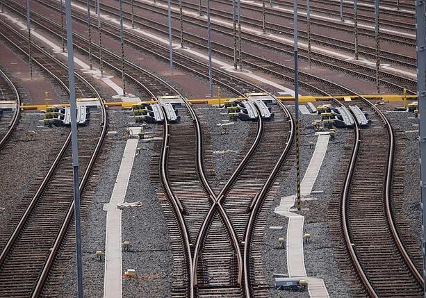 Bild vergr&ouml;&szlig;ern: Bahn muss Trassen für Wettbewerber stärker öffnen