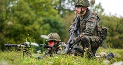 Kabinett beschließt Gesetze zu Stärkung von Bundeswehr - Pflicht-Reserveübungen