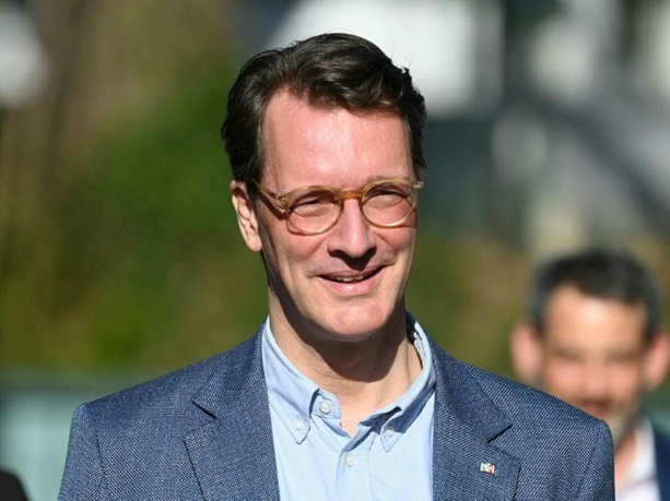Bild vergr&ouml;&szlig;ern: Wüst spricht sich für praxisnahe Umsetzung bei Krankschreibung ab erstem Tag aus
