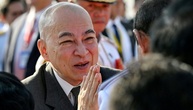 Kambodschas König Norodom Sihamoni kehrt von Krebsbehandlung in China zurück