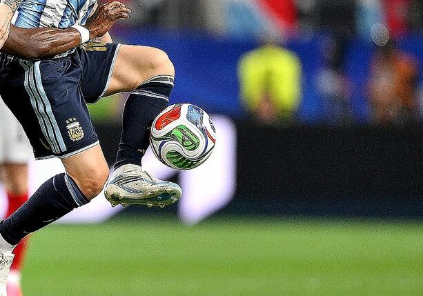 Bild vergr&ouml;&szlig;ern: Fußball-WM: Argentinien gewinnt nur mit Mühe gegen Kap Verde