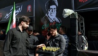Zweiter Tag der Trauerfeiern im Iran: Gebete an Chameneis Sarg ohne Modschtaba