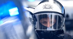 Polizeibilanz zu Protesten gegen AfD in Erfurt: 
