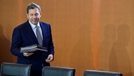 Höhere Ausgaben und mehr Schulden: Kabinett beschließt Haushaltsentwurf 2027 