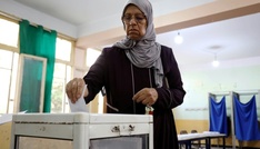 Historisch niedrige Beteiligung an Wahl in Algerien  - regierungsnahe FLN siegt