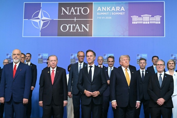 Bild vergr&ouml;&szlig;ern: Nach heftiger Trump-Schelte: Nato-Gipfel endet mit Treue-Bekenntnis der Verbündeten