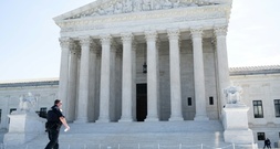 Nach Niederlage: Trump fordert von Supreme Court Neuanhörung zu Staatsbürgerschaft