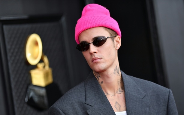 Bild vergr&ouml;&szlig;ern: Auch Justin Bieber soll in Halbzeitshow von Fußball-WM-Finale auftreten