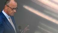 Kanzler Merz gibt Regierungserklärung im Bundestag ab